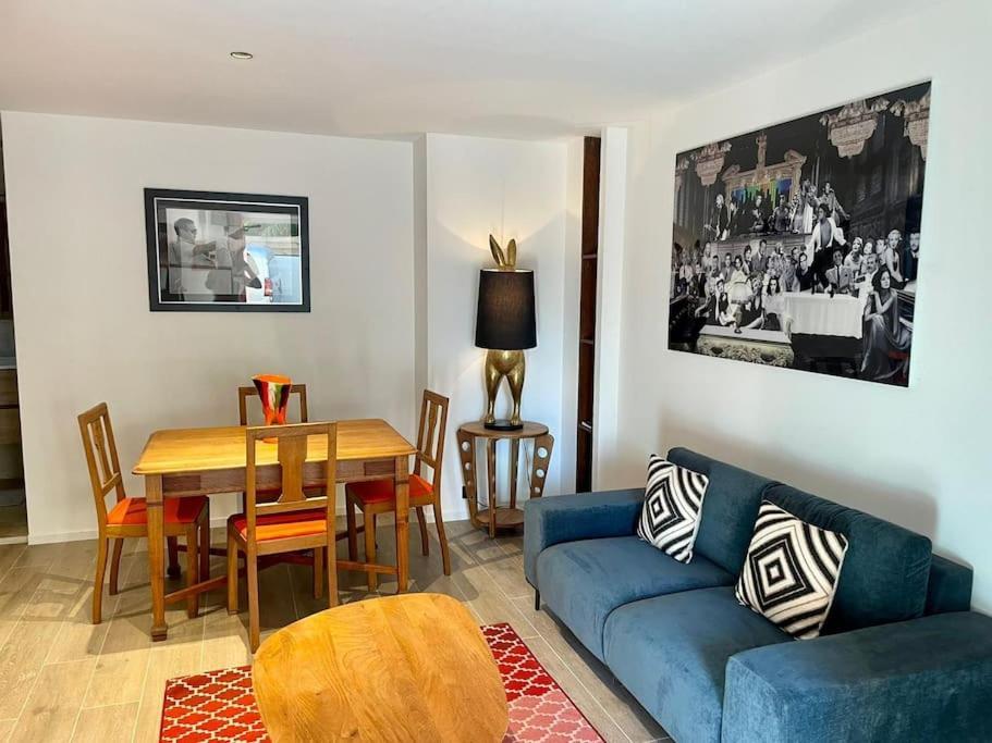 Superbe Appartement Pres De La Plage Et Du Centre Ville サントロペ エクステリア 写真